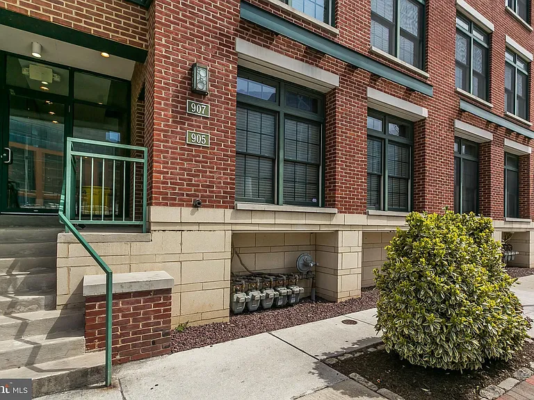 905 S Caroline St #3 — Photo 1