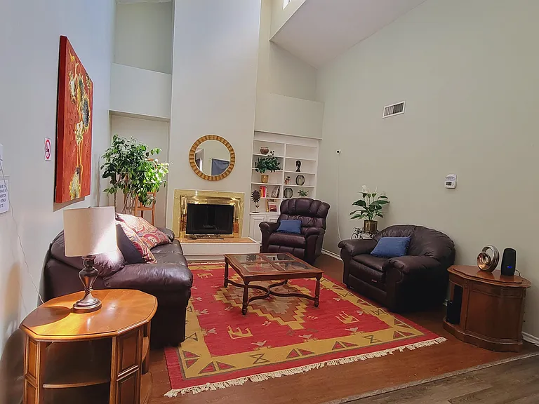 2709 N Bell Ave #3 — Photo 5