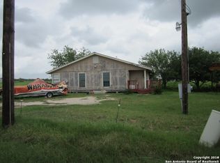 1777 N Abbott Rd, Saint Hedwig, TX 78152