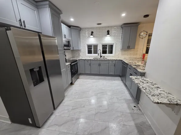 1116 McClellan St, Schenectady, NY 12309