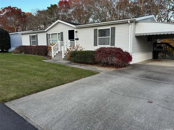 638 Fresh Pond Avenue #353, Calverton, NY 11933