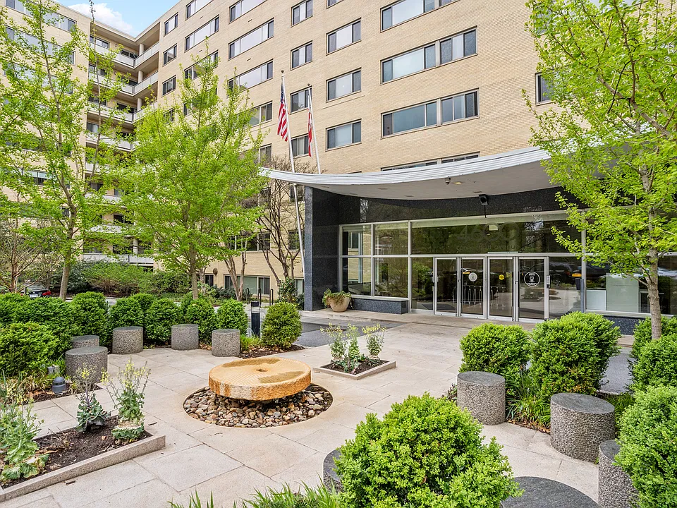 4600 Connecticut Ave NW #728