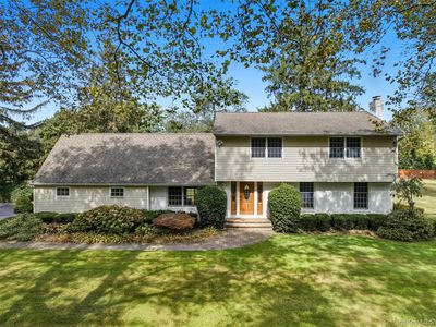 9 Snowball Drive, Cold Spring Harbor, NY, 11724