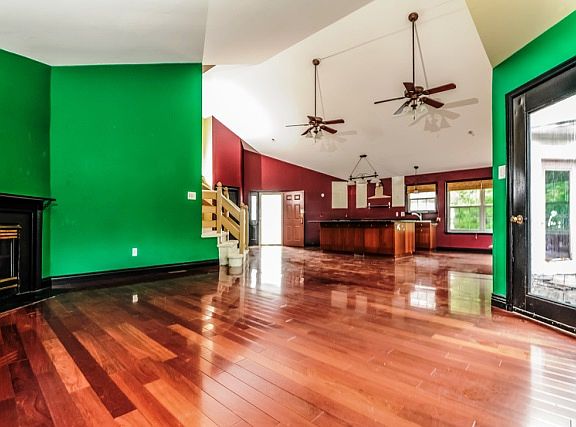 2nd image of 4212 Somerset Ln