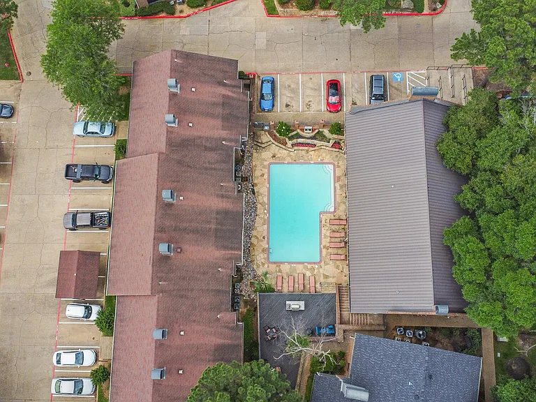 The Woodlands — Photo 19