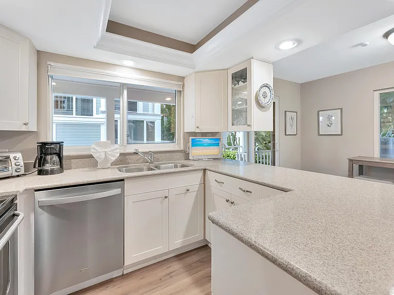 180 6th Ave S #3 — Photo 13