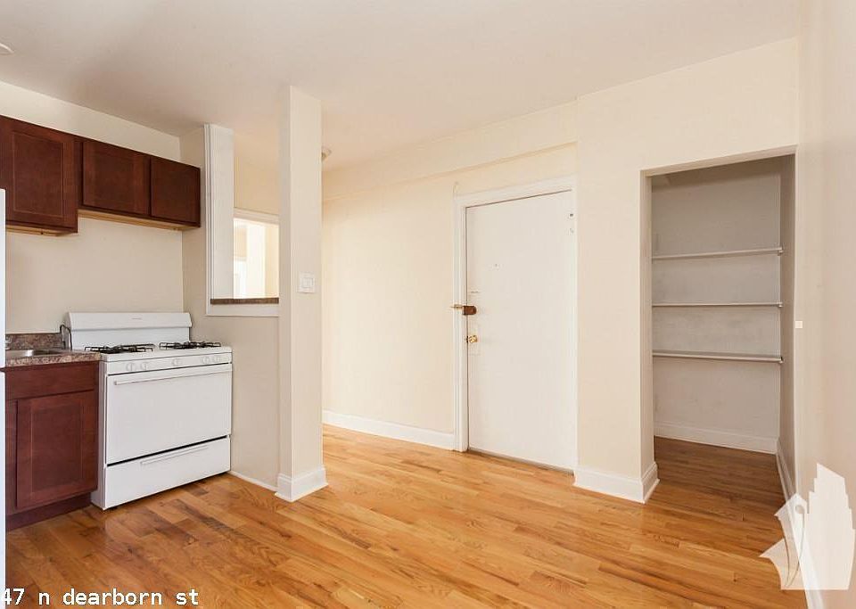1st image of 1347 N Dearborn St #111