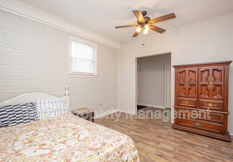 4264 Yates Dr — Photo 16