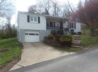 209 4th St, Houston, PA