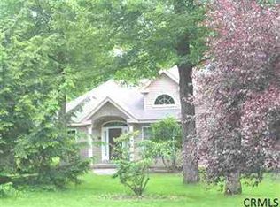 2718 Doelner Cir, Castleton, NY 12033