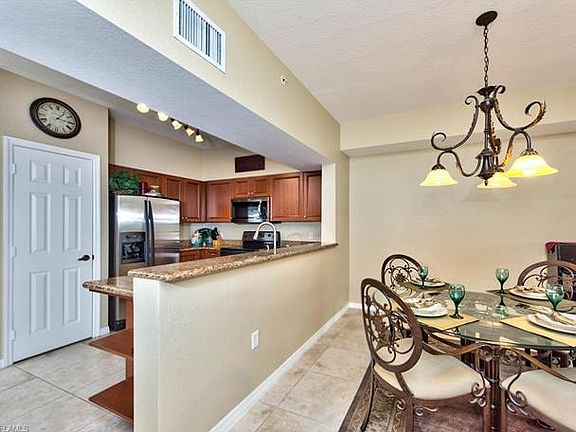 4th image of 20121 Estero Gardens Cir Unit 106