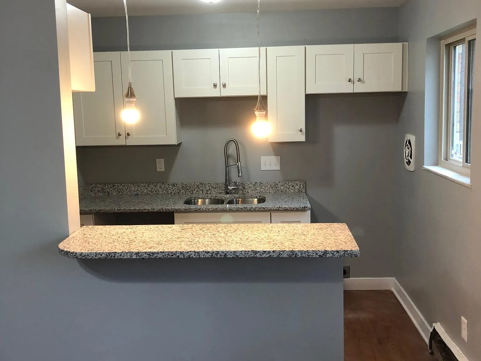 3643 Clarion Ave — Photo 2