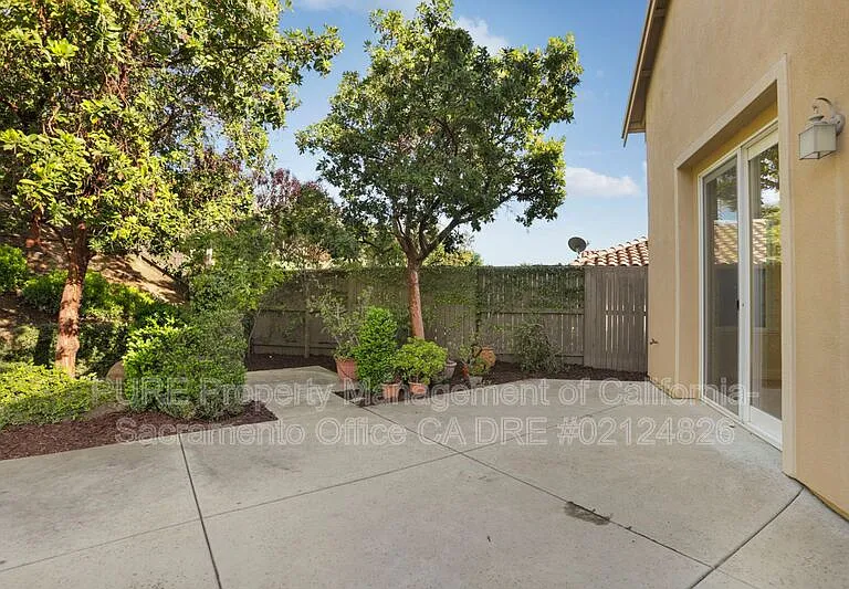 1143 Bevinger Dr — Photo 34