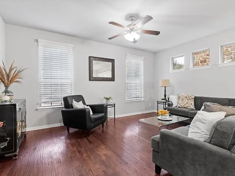 4433 Blackjack Oak Dr — Photo 30