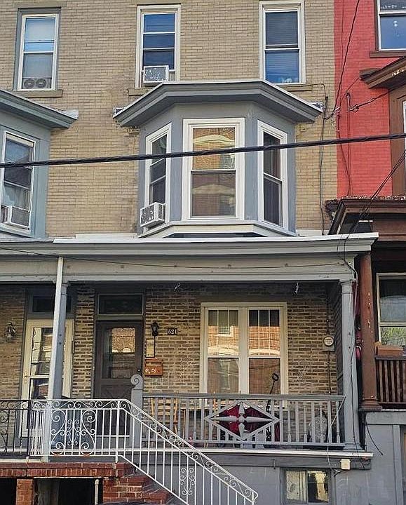 1st image of 521 W Norwegian St