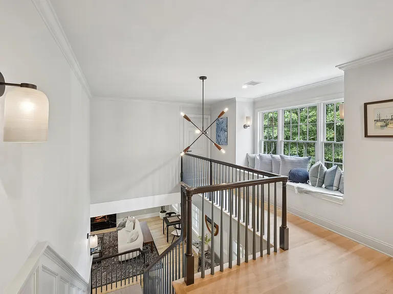10 Eastview Ct — Photo 21