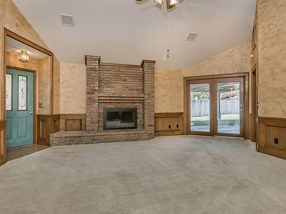 3rd image of 6720 Nicholas Dr