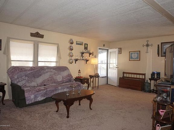 4th image of 74 Eagle Dr