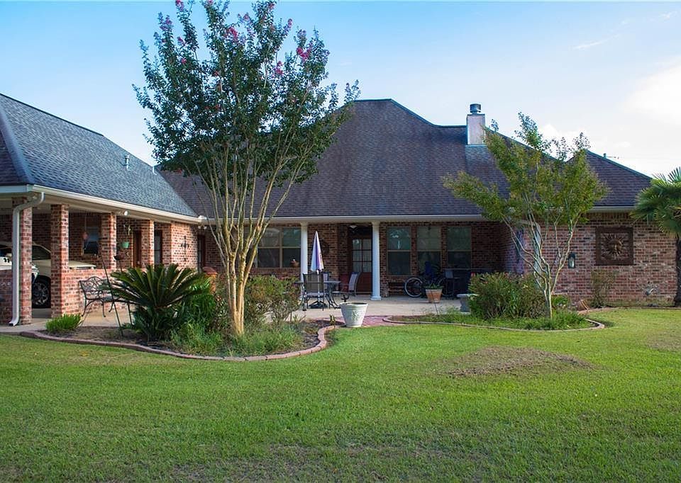 2nd image of 337 Chene Gris Rd