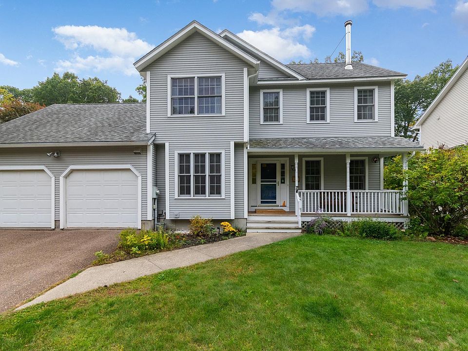 1st image of 72 Grey Meadow Drive