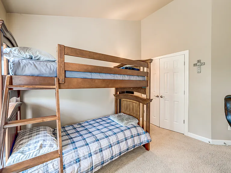 Guest Room 2
