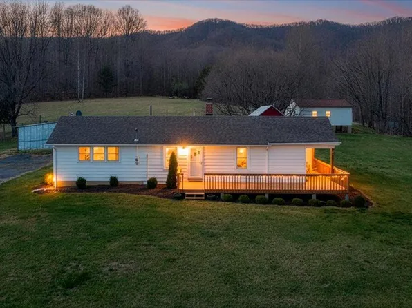 1006 Little Catawba Creek Rd, Troutville, VA 24175