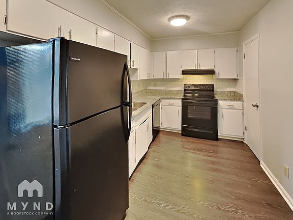 3rd image of 808 E Spring St APT 4