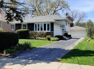 4324 Cumnor Rd, Downers Grove, IL 60515