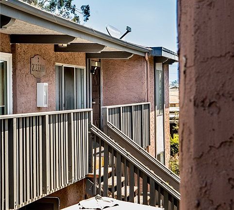 4th image of 23300 Marigold Ave Unit Z-202