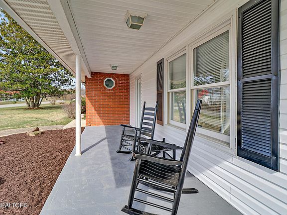 5th image of 270 Hugh Jones Rd