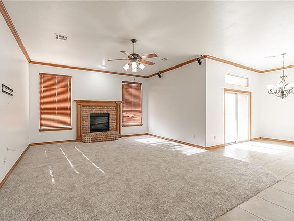 5th image of 9016 NW 82nd St