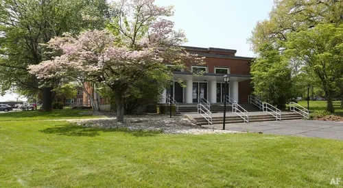 226 Prospect Street: Adult Living Photo 1