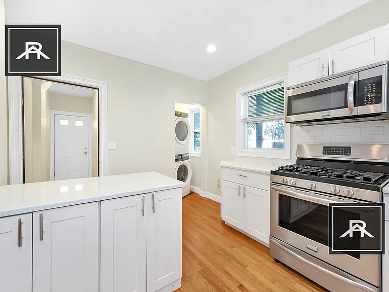 11-13 Winter Hill Rd #1 — Photo 15