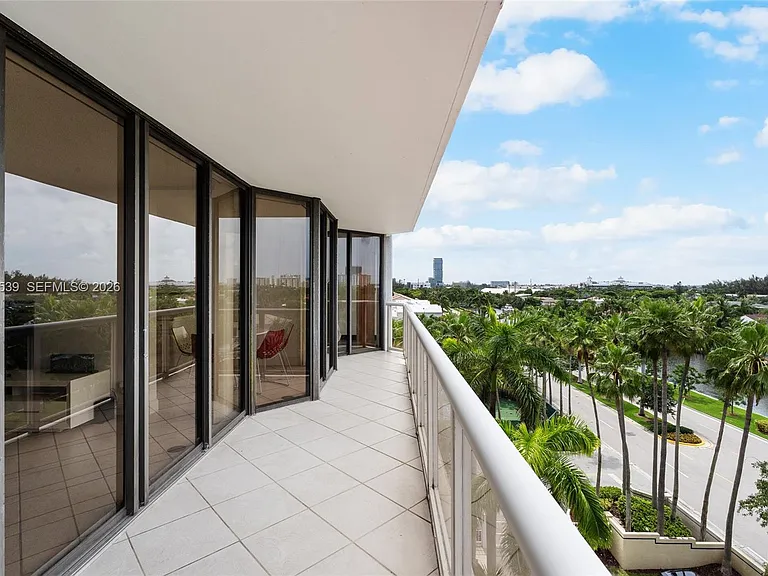 3598 Yacht Club Dr #601 — Photo 33
