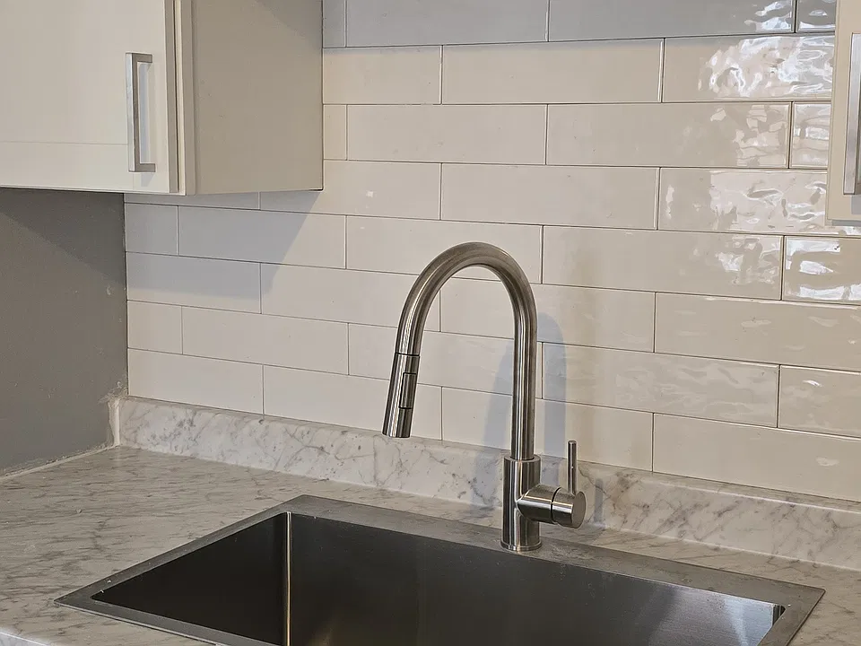 5 Lyman St #3W