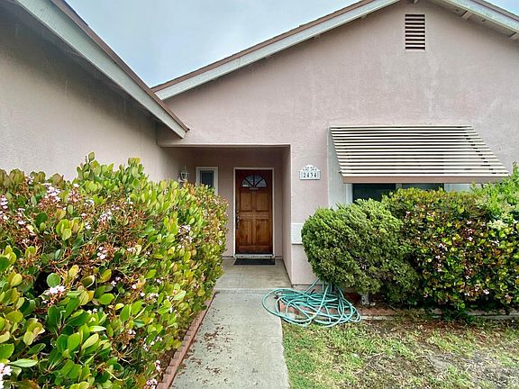 4th image of 2434 Beaufort Dr