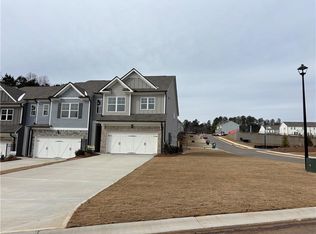 6652 Parsons St, Flowery Branch, GA 30542