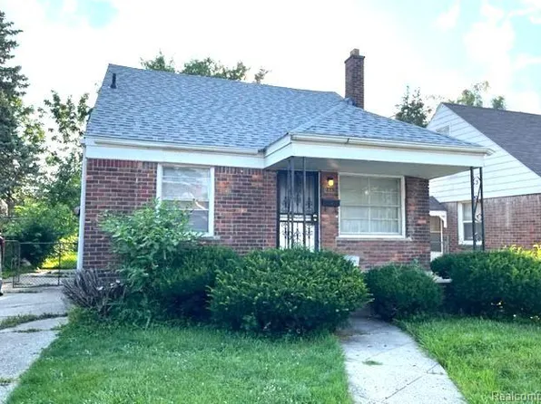 8665 Warwick St, Detroit, MI 48228