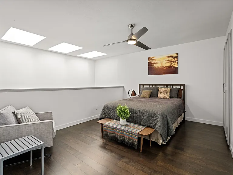 2313 Steel St — Photo 3