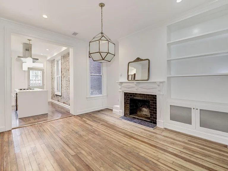 1416 Potomac Ave SE — Photo 2