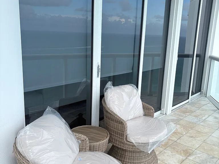6365 Collins Ave — Photo 9