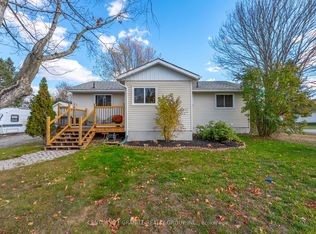 31 Sprucedale St, Highlands East, ON K0L1M0