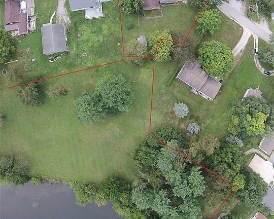 2nd image of 2585 E Beech Ave