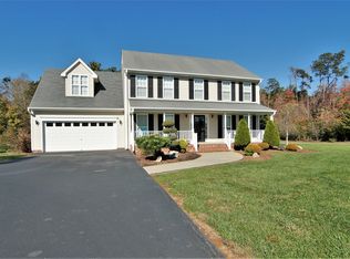 505 Eldora Rd, Ararat, NC 27007