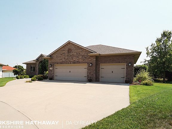 3rd image of 3118 Bison Ct