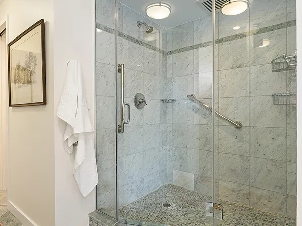 137 East 36th Street image 14 of 21