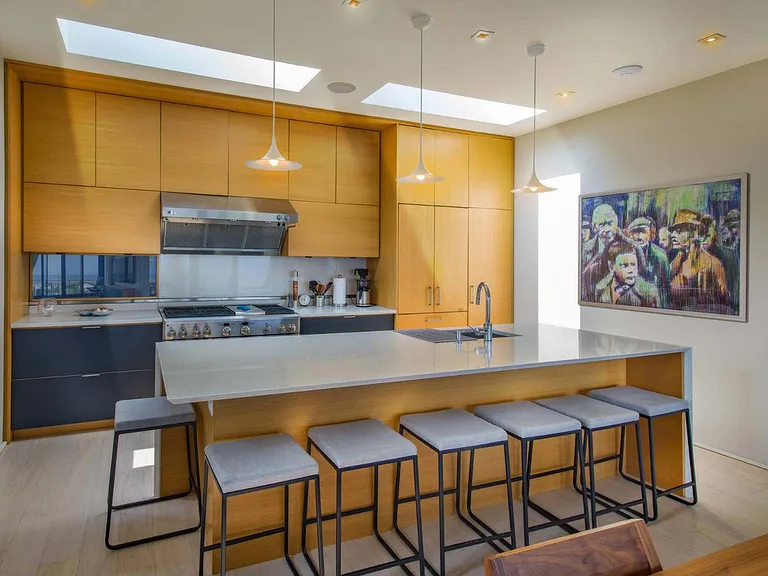 615 Dune Rd — Photo 5