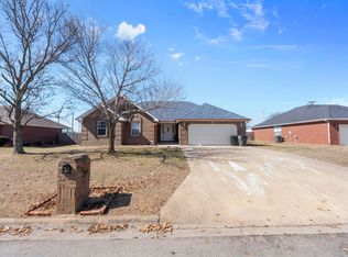 2451 S Hartford Avenue, Bolivar, MO 65613