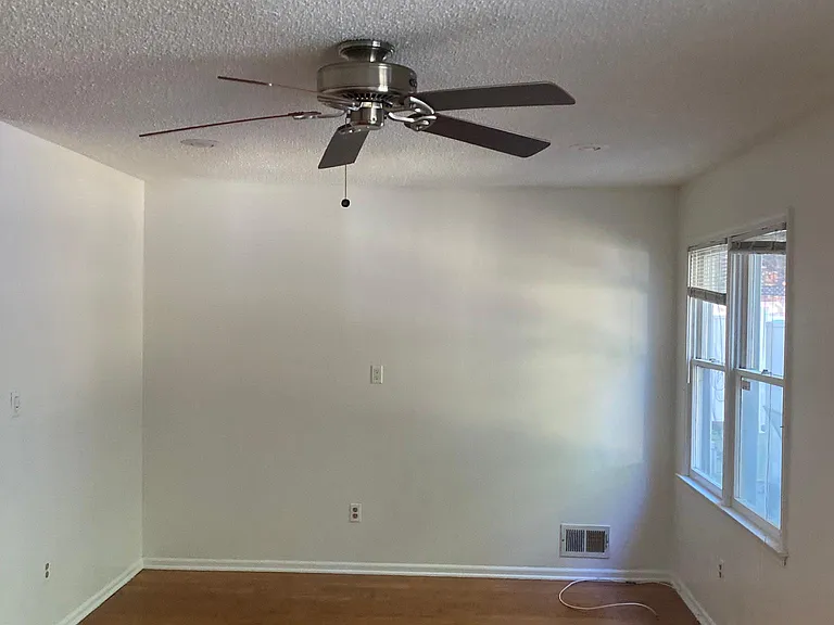 81 Woodmere Dr — Photo 7