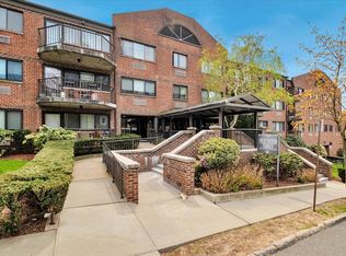 66 Crisfield St APT 1F, Yonkers, NY 10710
